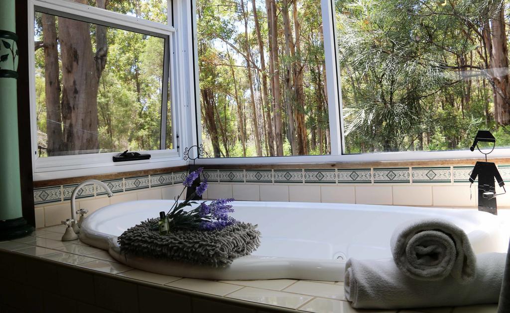 Beedelup House Cottages Pemberton Room photo